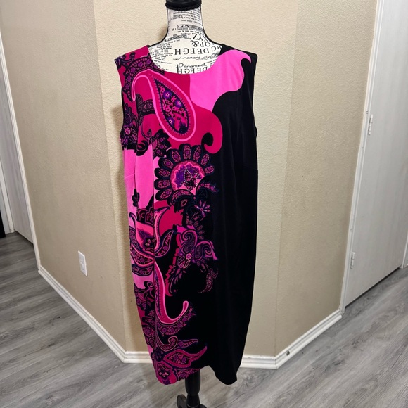 Peter Nygard Dresses & Skirts - Peter Nygard Vibrant Pink and Black Asymmetrical Dress